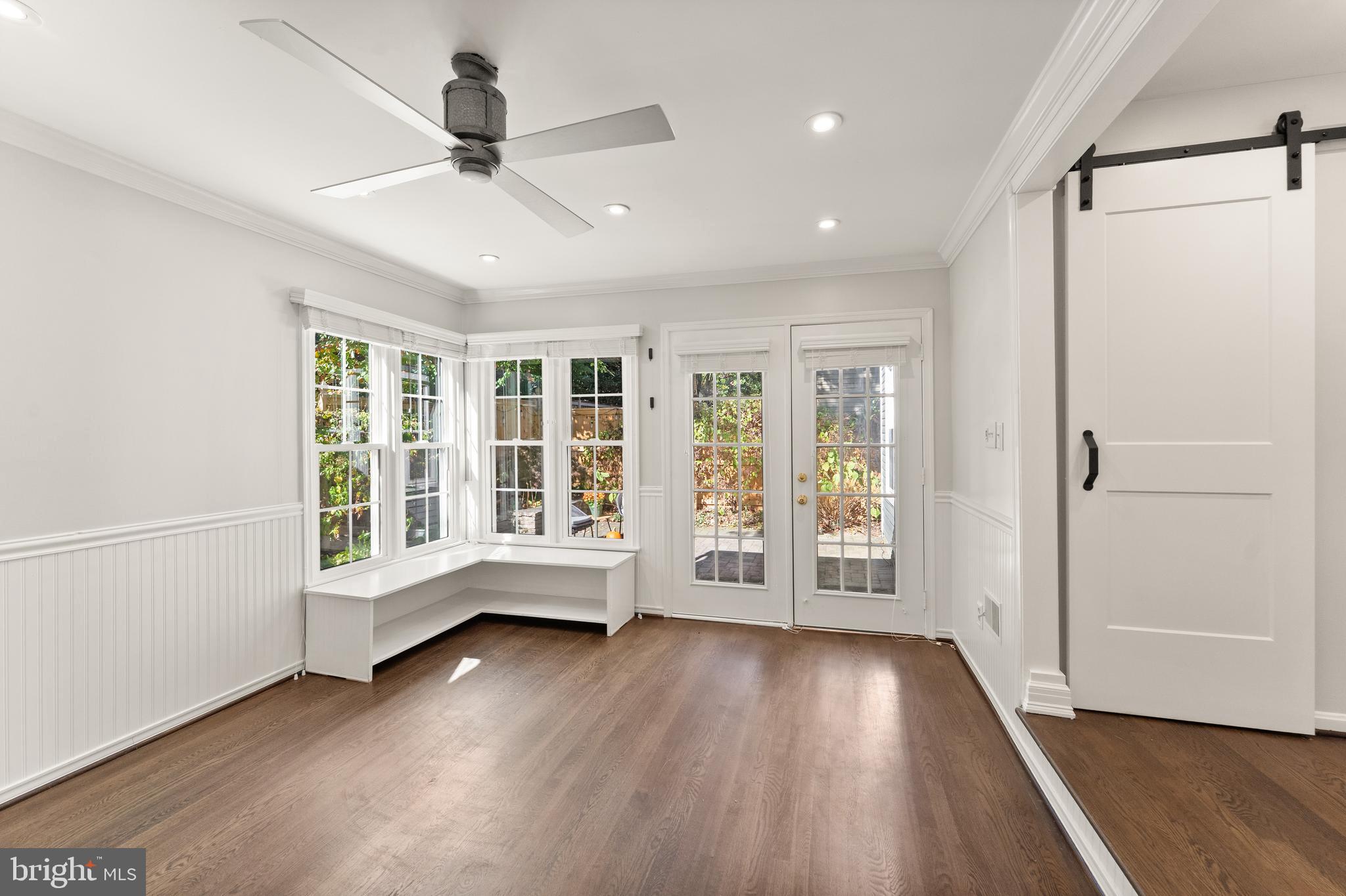 2082 COBBLESTONE LANE