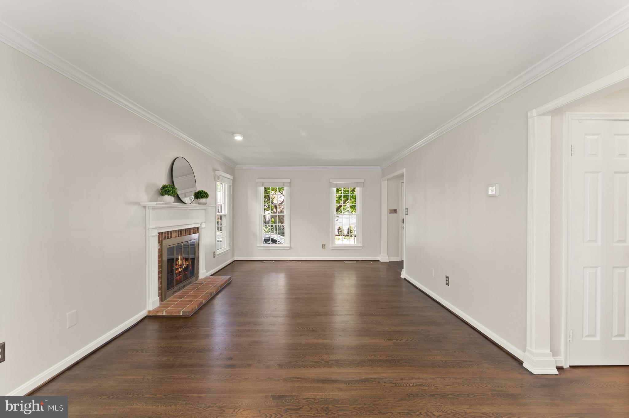 2082 COBBLESTONE LANE