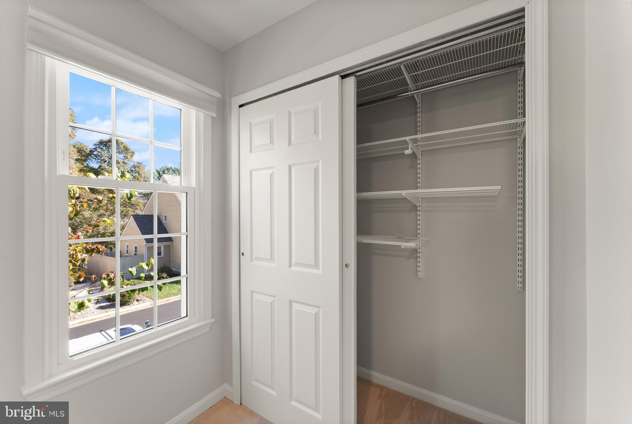 2082 COBBLESTONE LANE