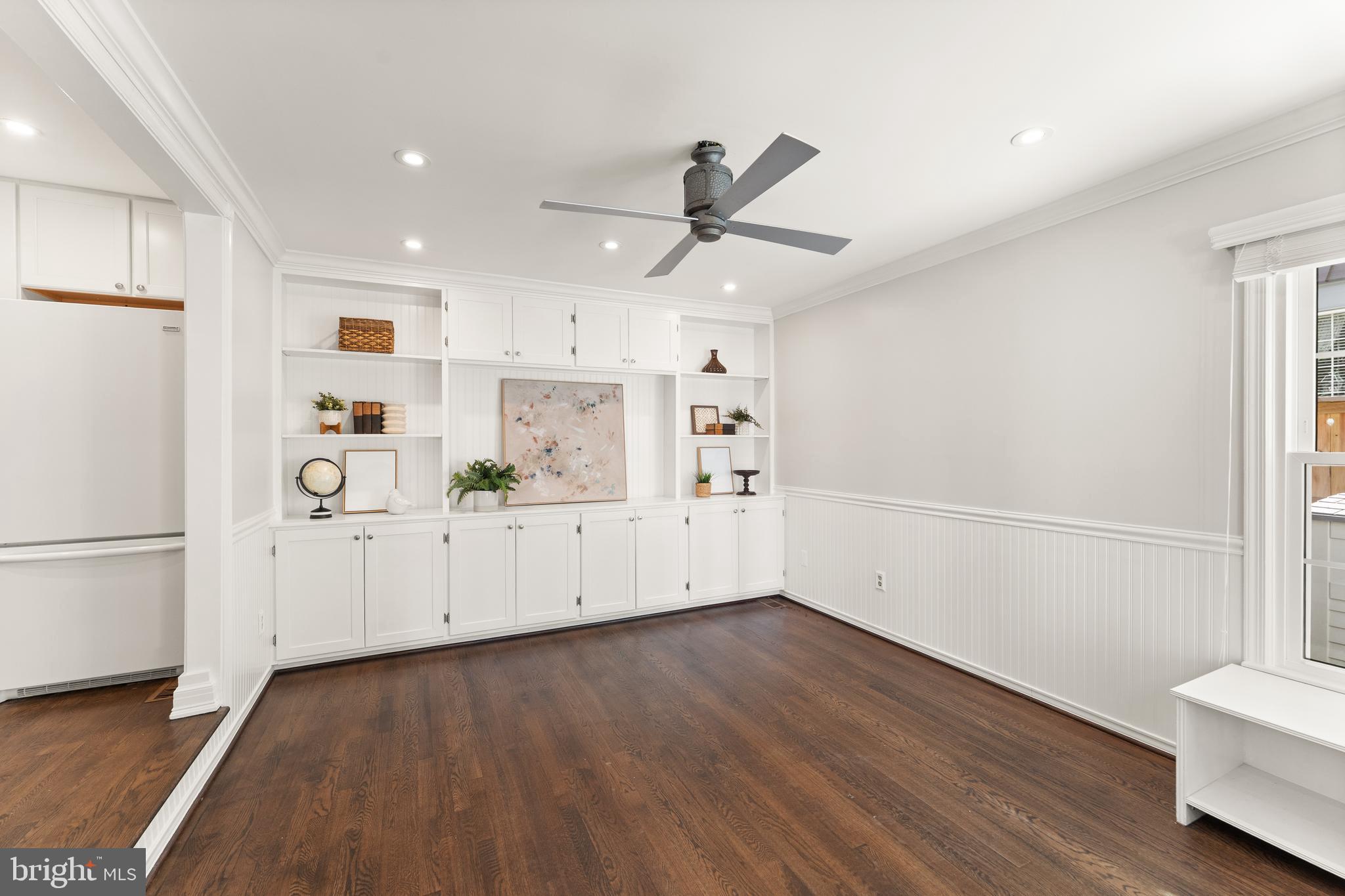 2082 COBBLESTONE LANE