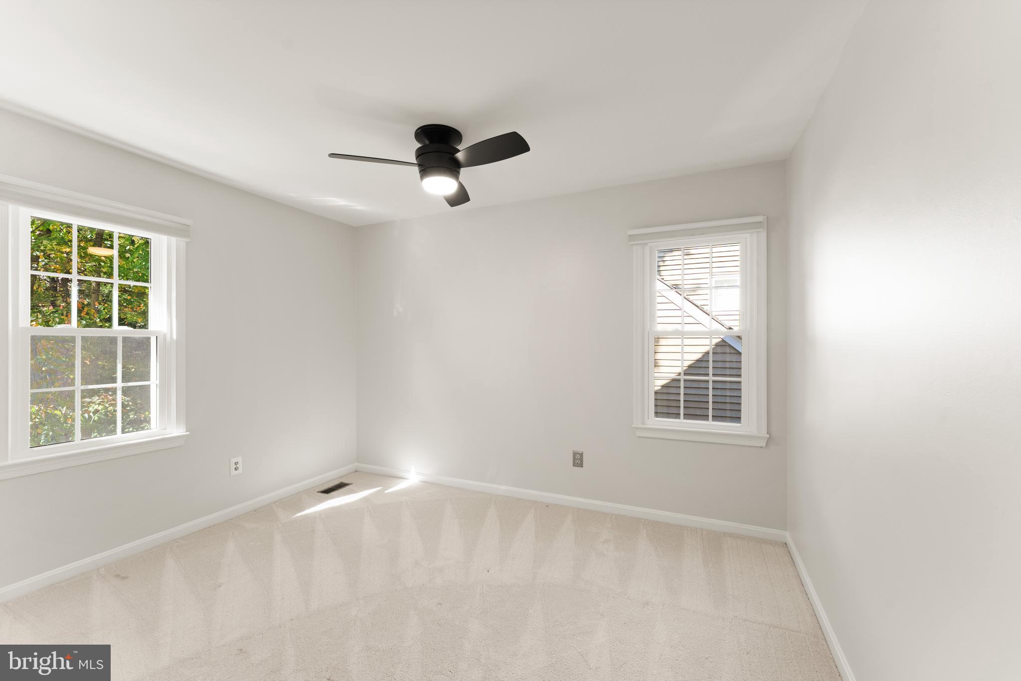 2082 COBBLESTONE LANE