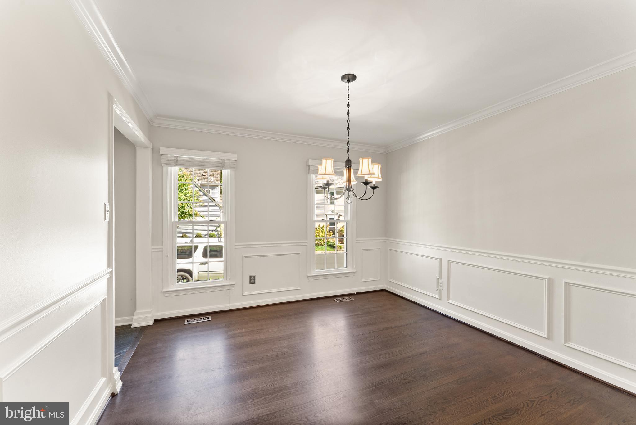 2082 COBBLESTONE LANE