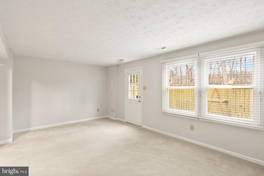 1548 POPLAR GROVE DRIVE