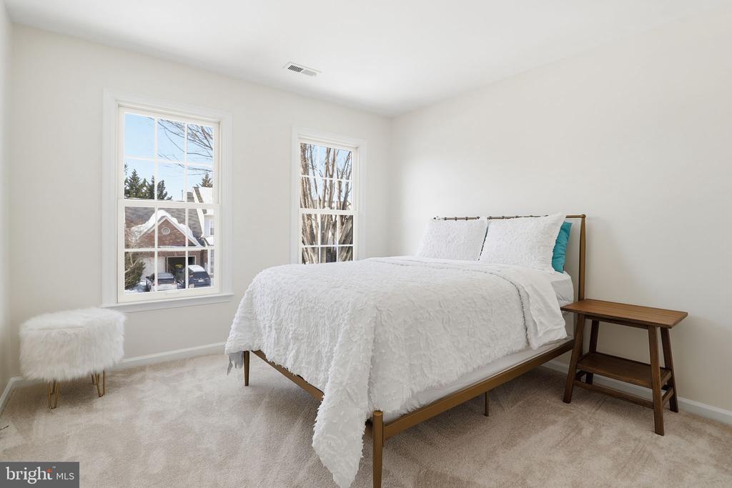 13566 COBRA DRIVE