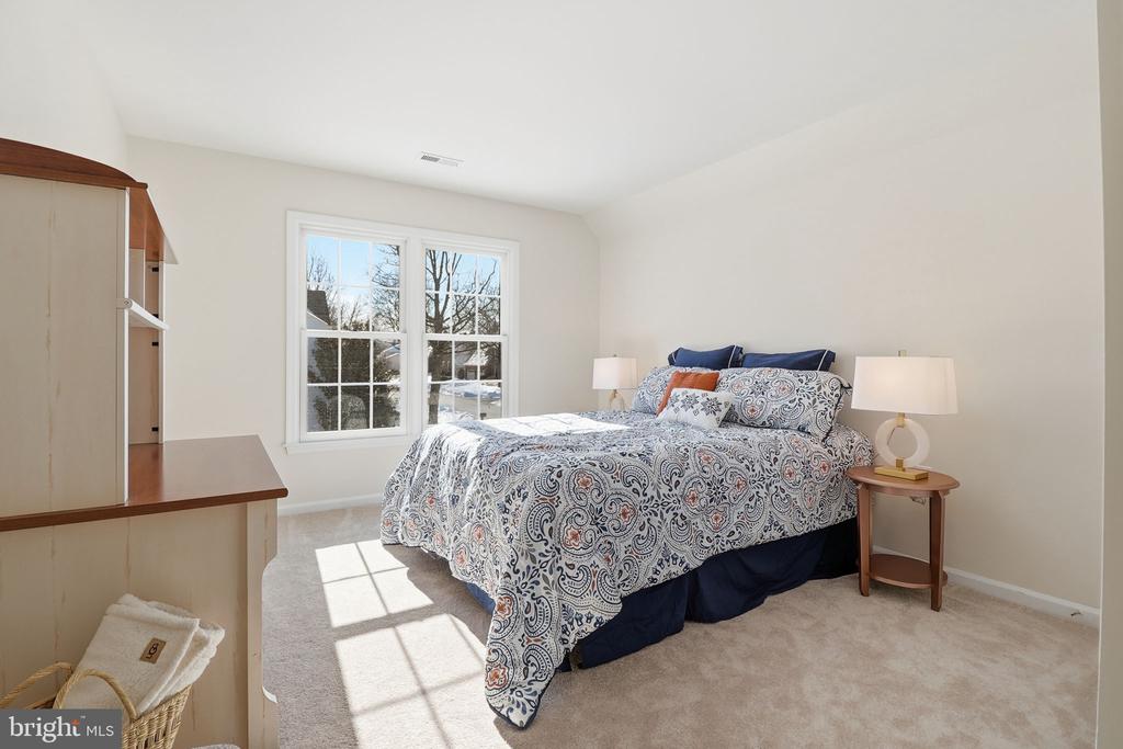 13566 COBRA DRIVE