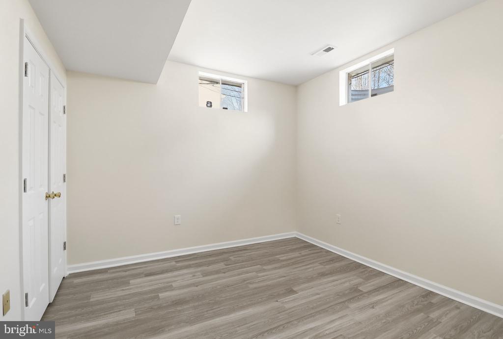 13566 COBRA DRIVE