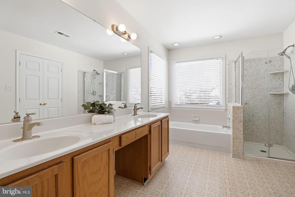 13566 COBRA DRIVE