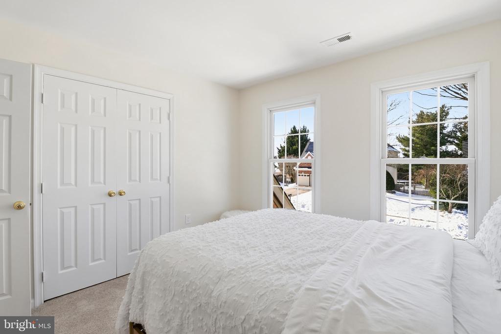 13566 COBRA DRIVE