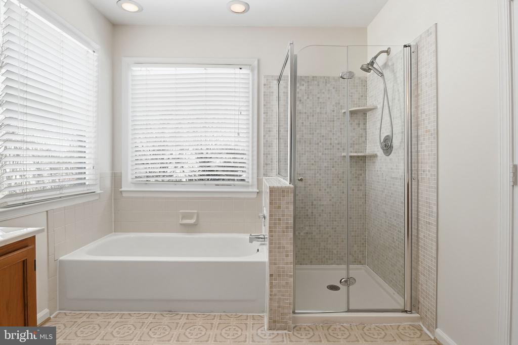 13566 COBRA DRIVE