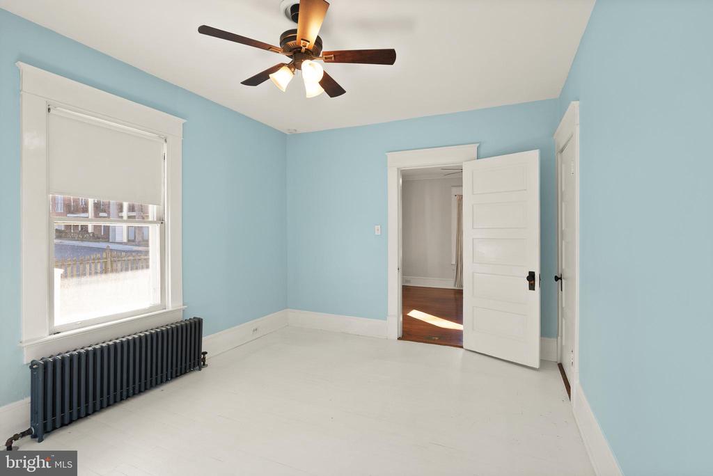 820 LOCUST STREET