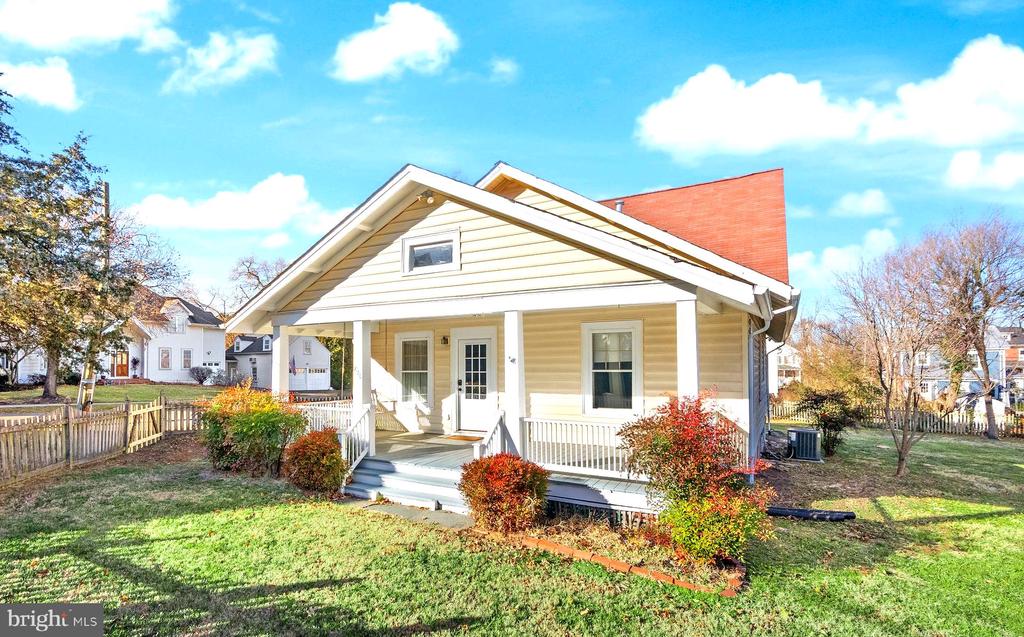 820 LOCUST STREET