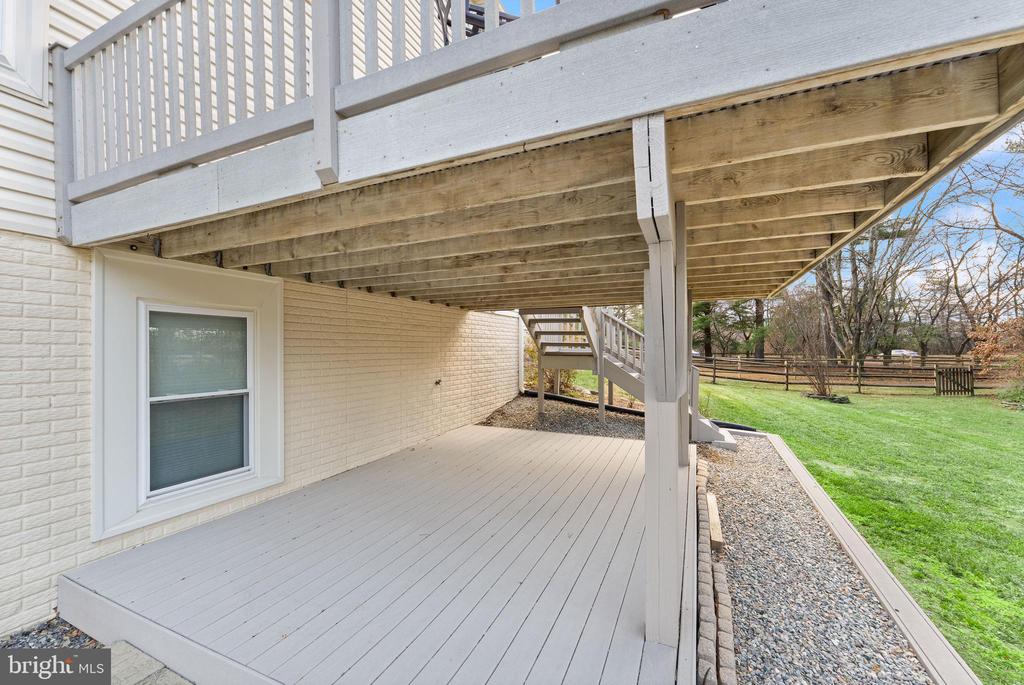 11212 BRADBURY LANE