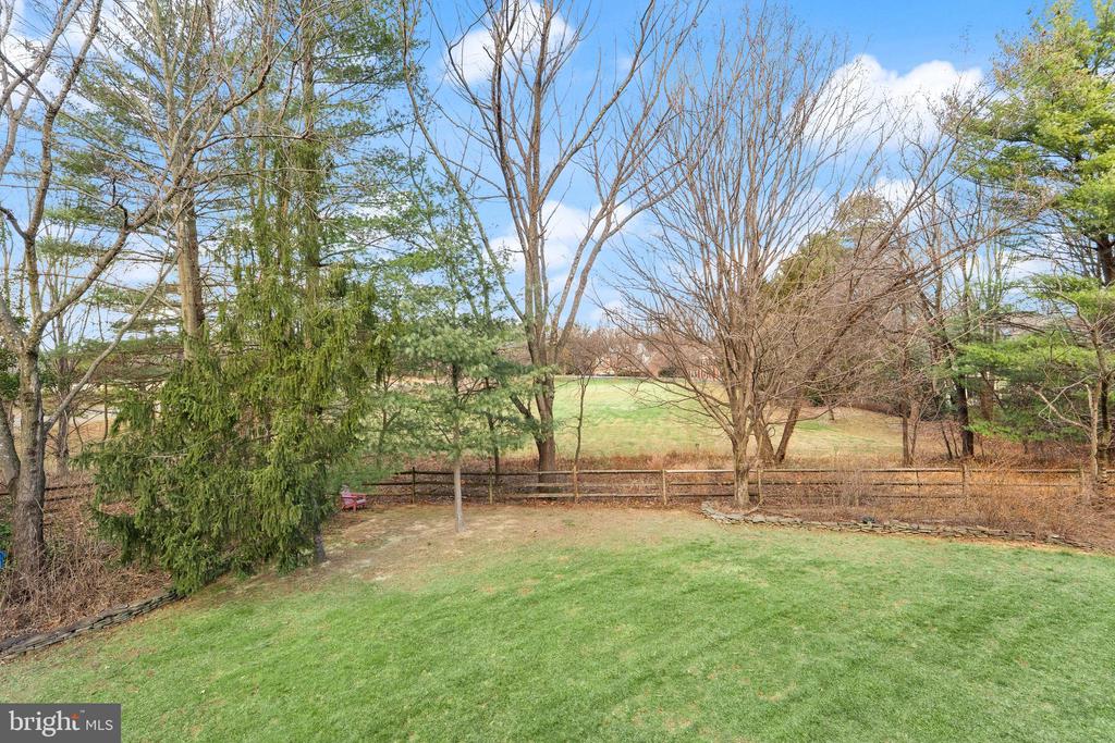 11212 BRADBURY LANE