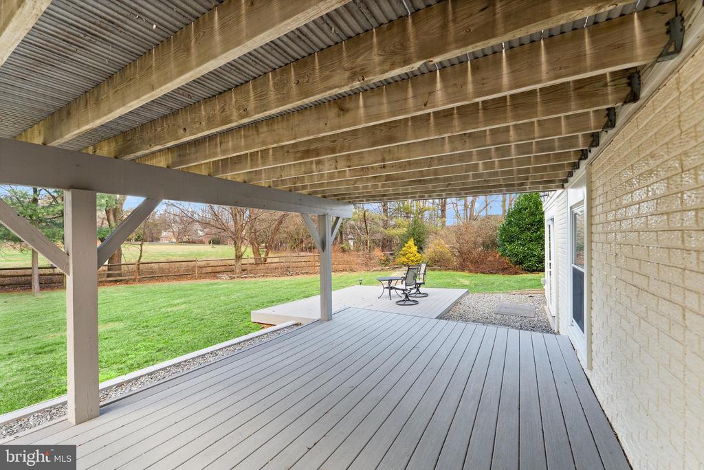 11212 BRADBURY LANE