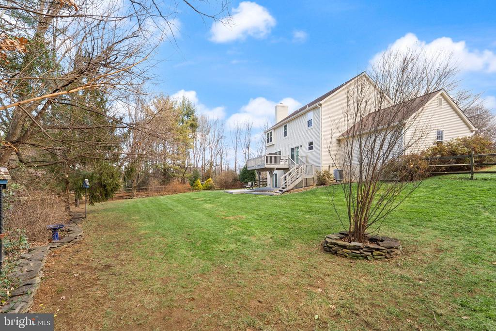 11212 BRADBURY LANE