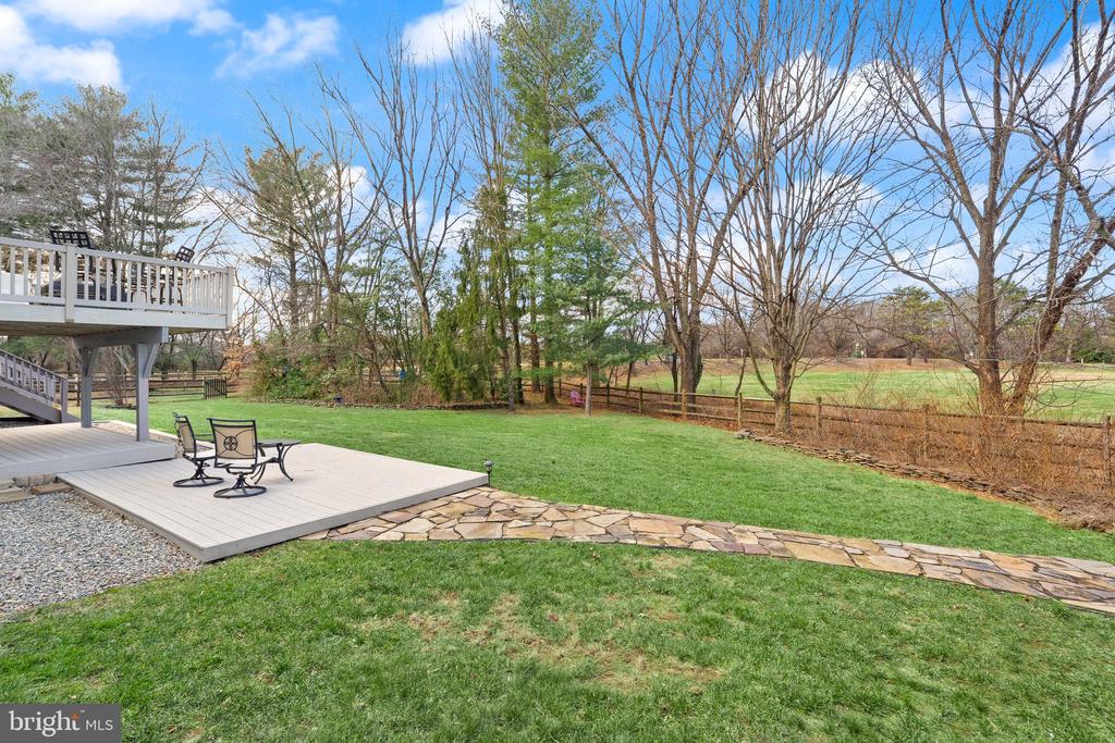 11212 BRADBURY LANE