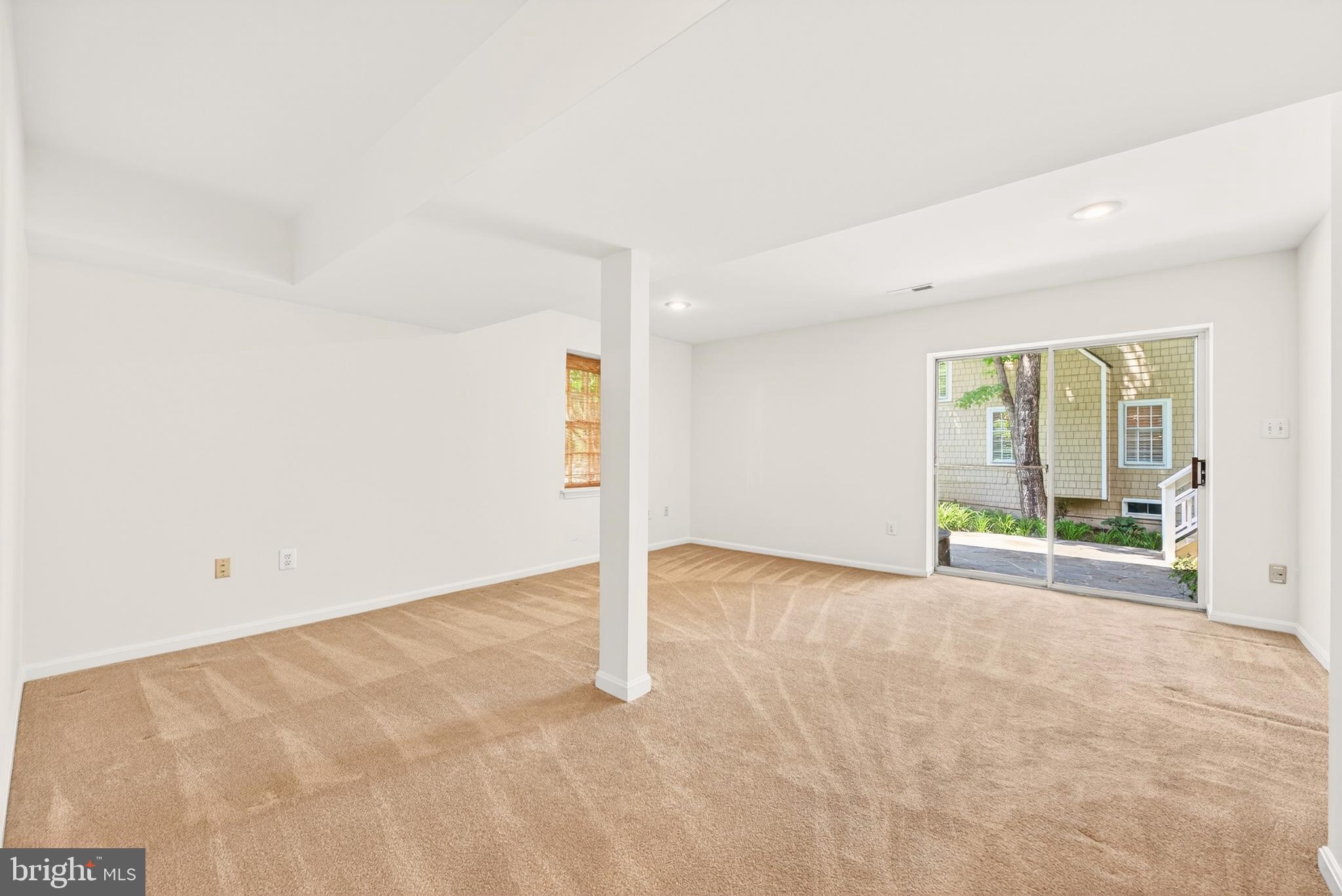 1273 LAMPLIGHTER WAY