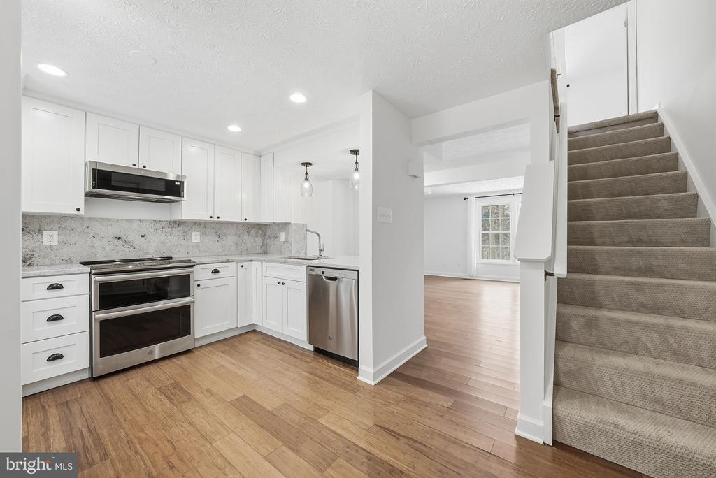 1669 POPLAR GROVE DRIVE