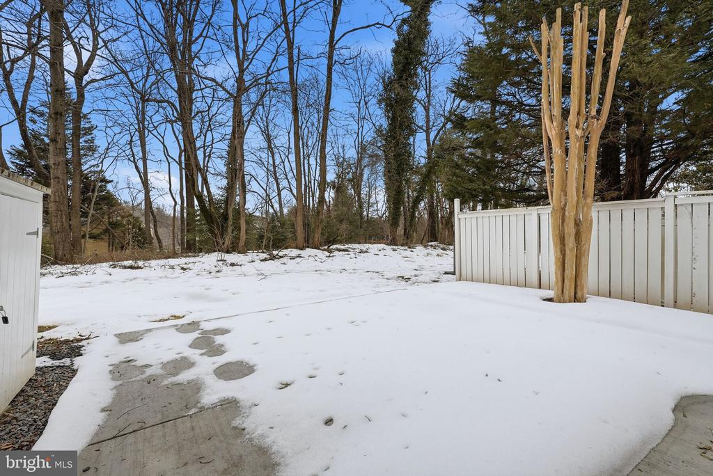 1669 POPLAR GROVE DRIVE