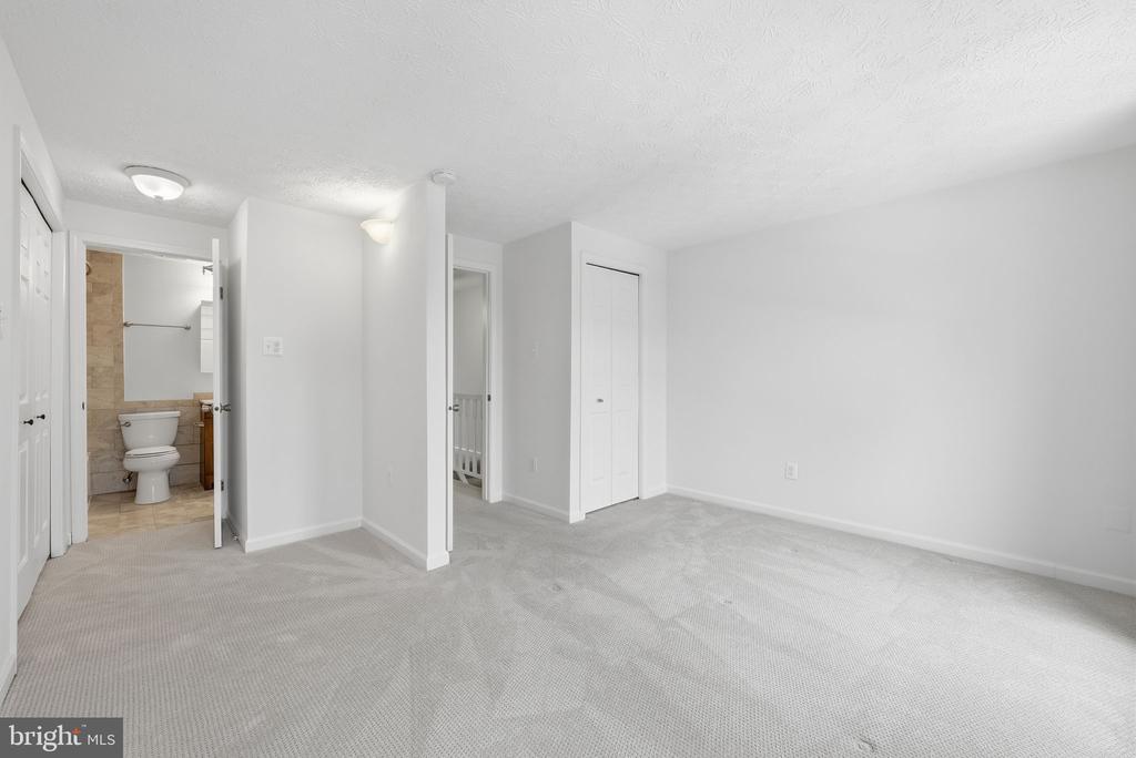1669 POPLAR GROVE DRIVE