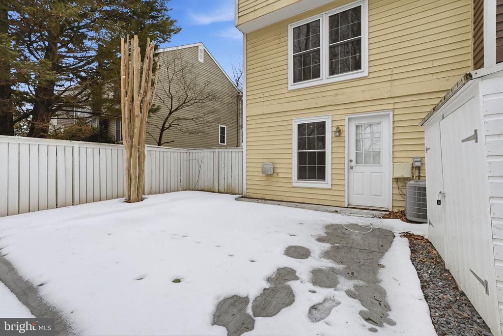 1669 POPLAR GROVE DRIVE