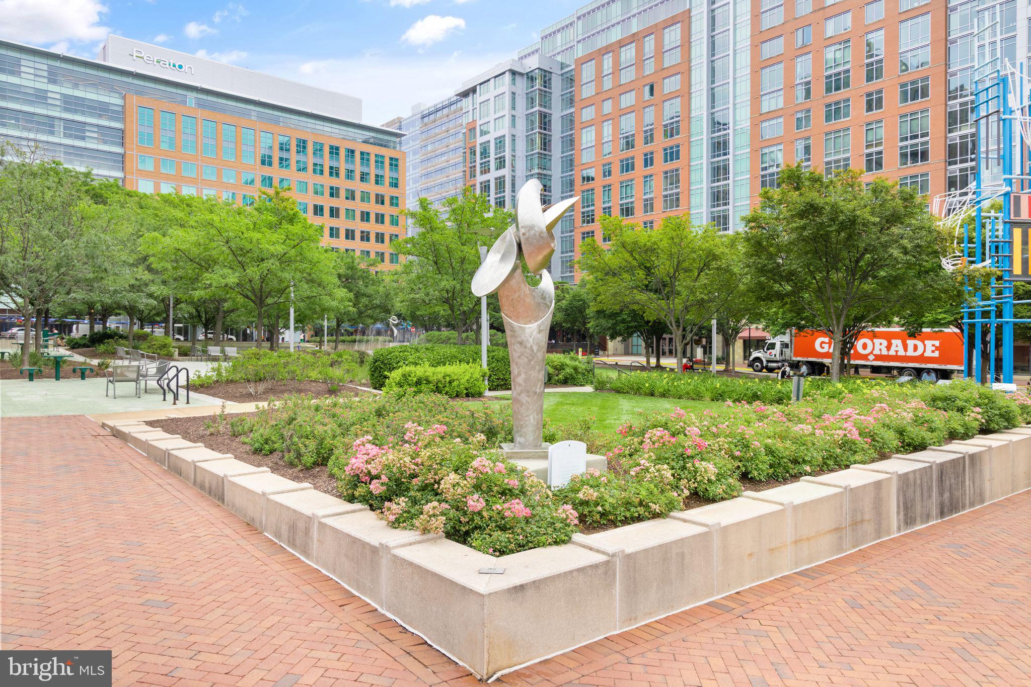 1838 GOLF VIEW COURT