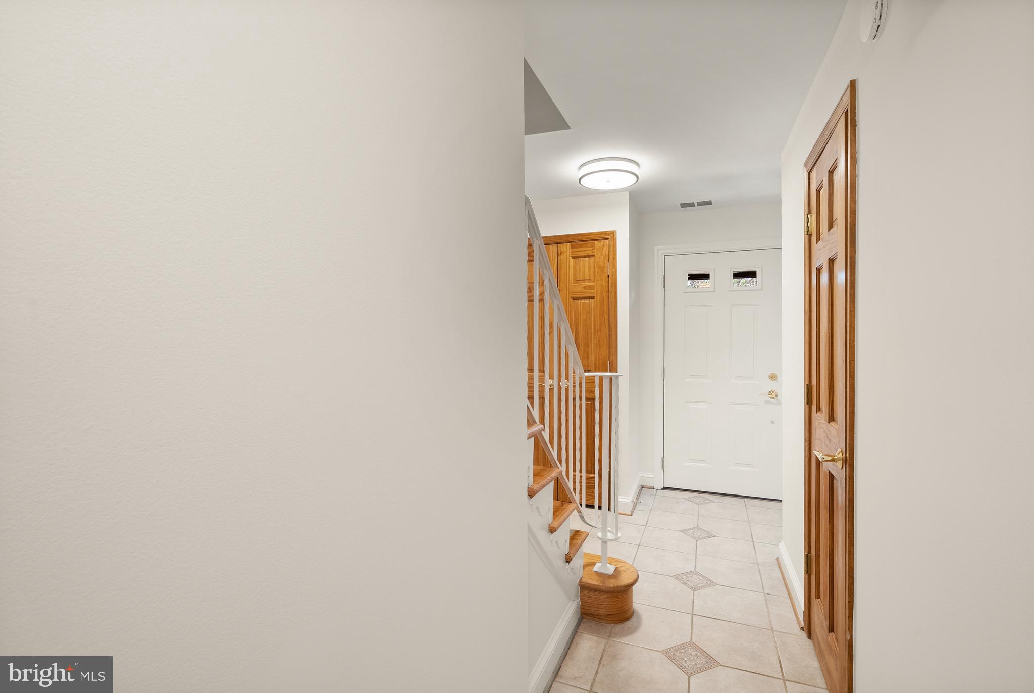 1838 GOLF VIEW COURT