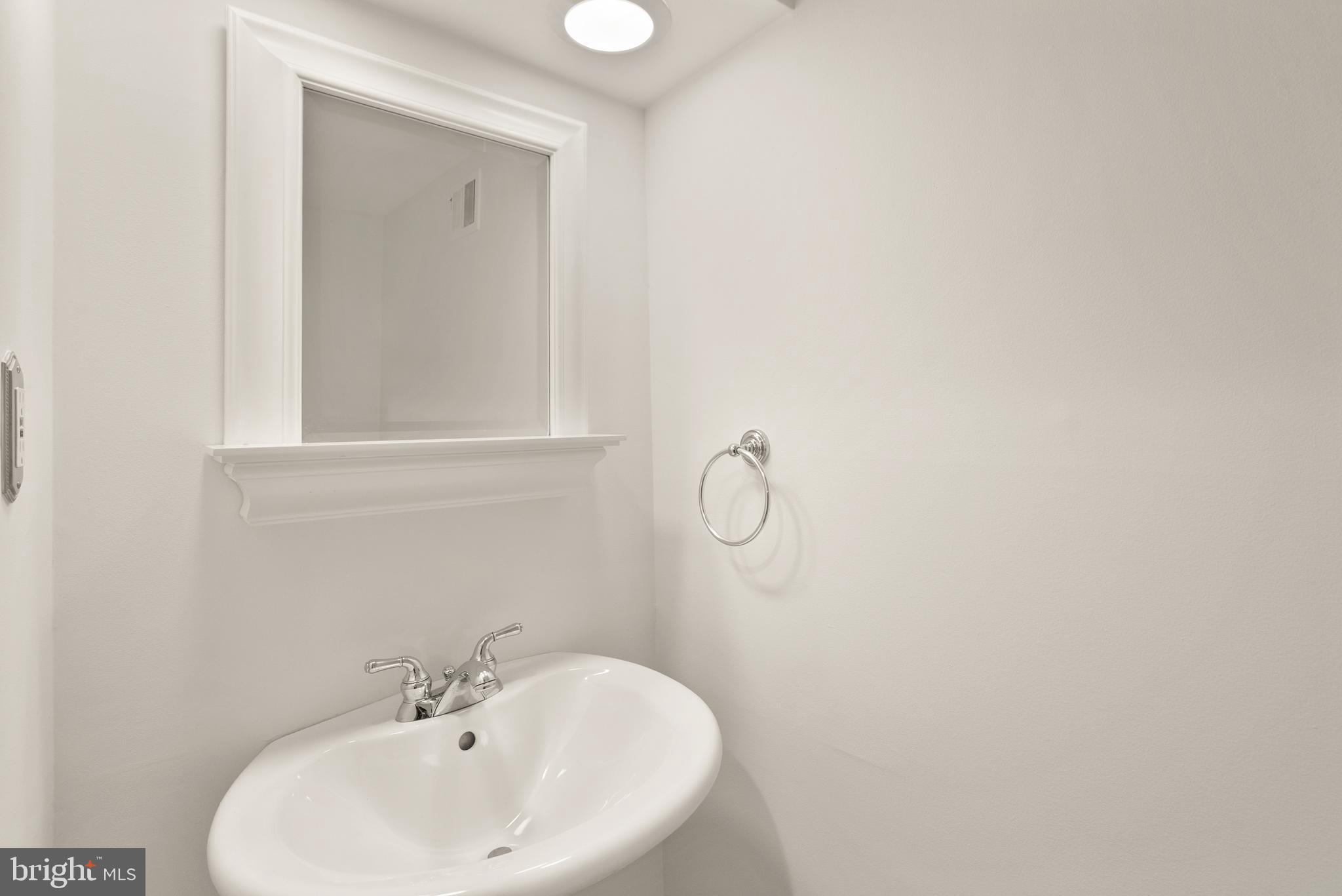 1838 GOLF VIEW COURT