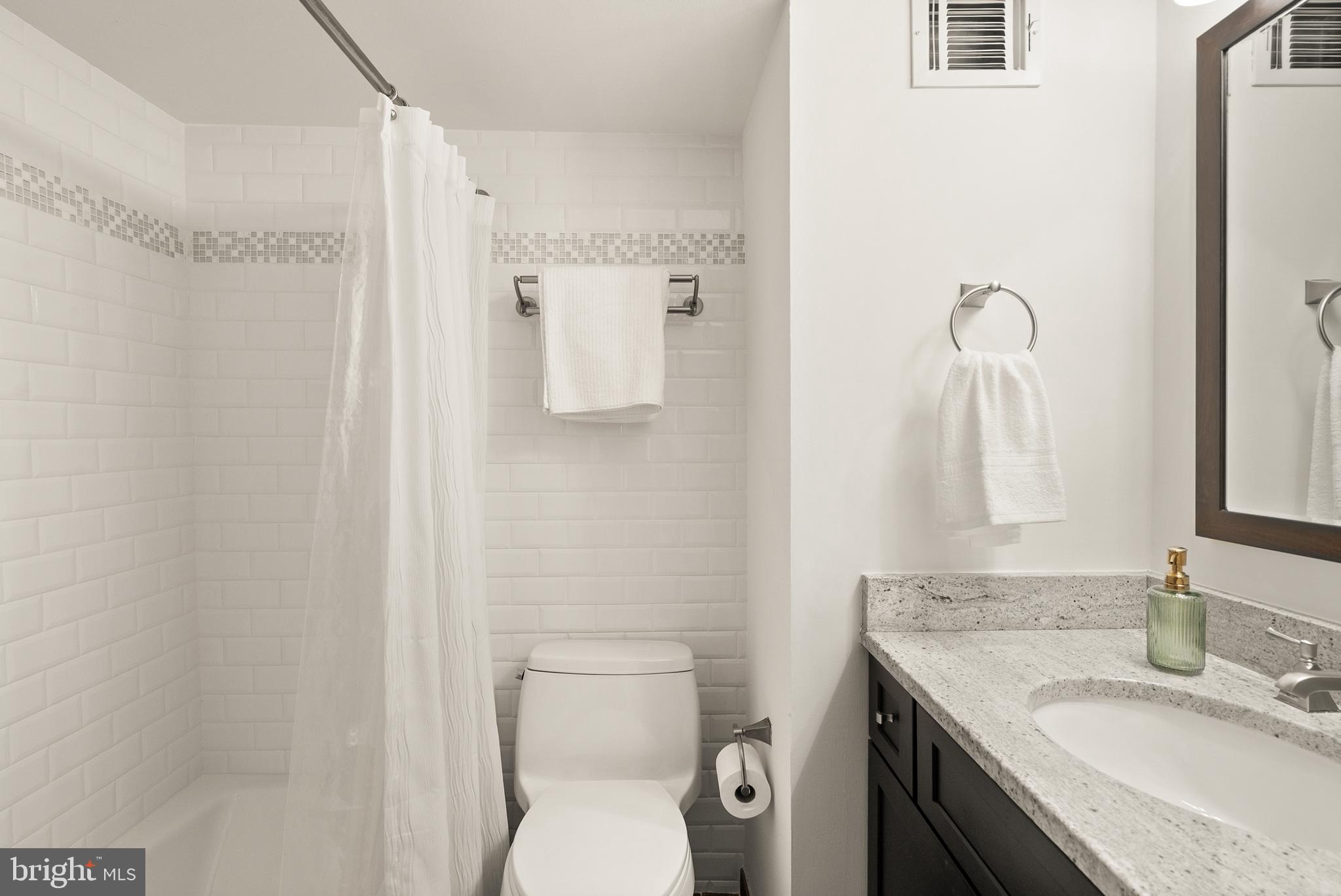 1838 GOLF VIEW COURT