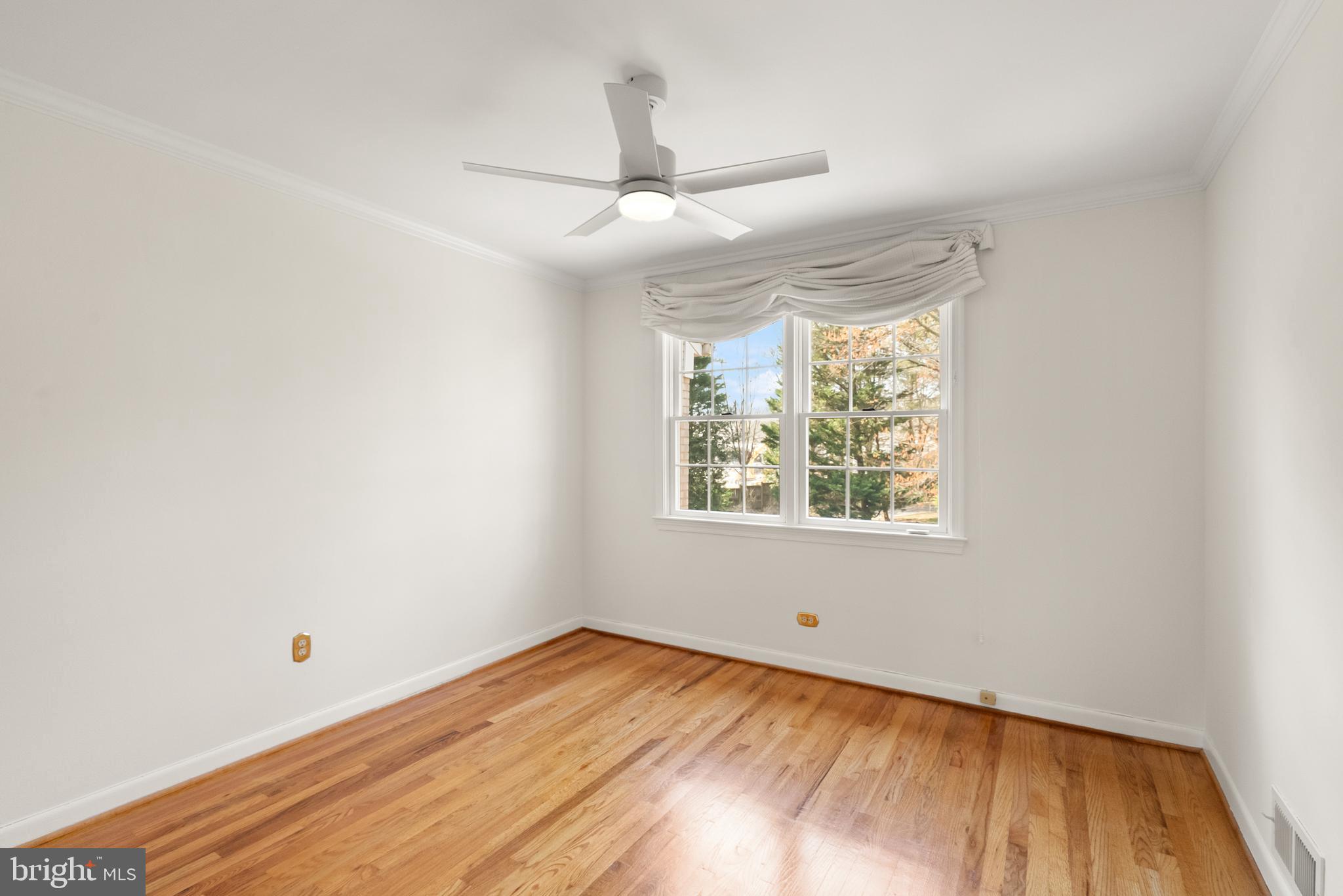 1838 GOLF VIEW COURT