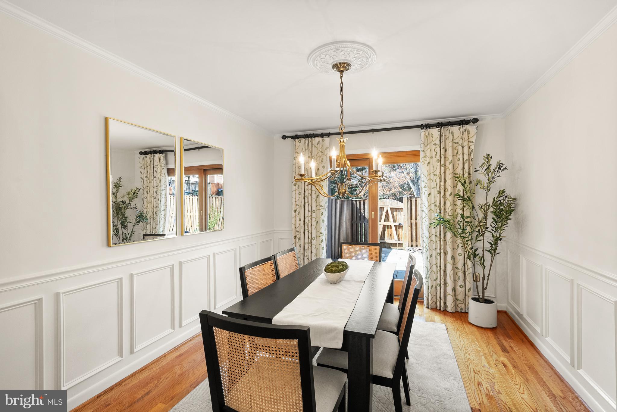 1838 GOLF VIEW COURT