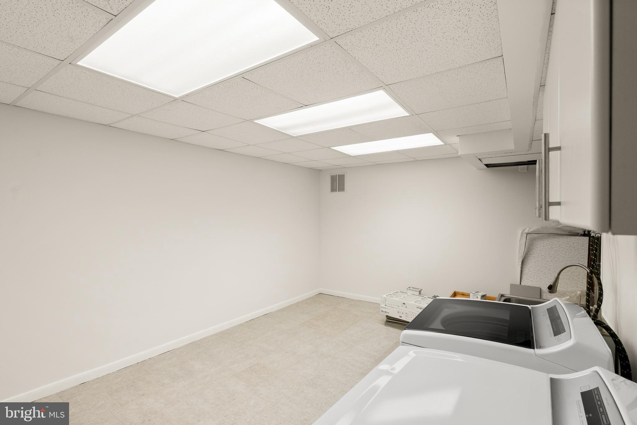 1838 GOLF VIEW COURT