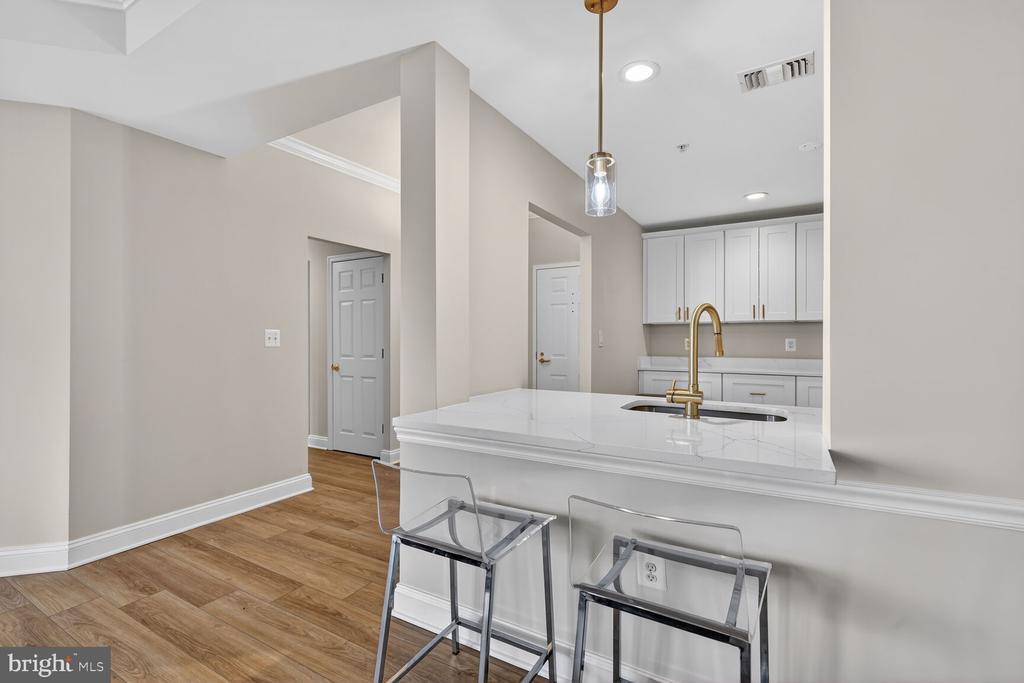 11776 STRATFORD HOUSE PLACE 1008