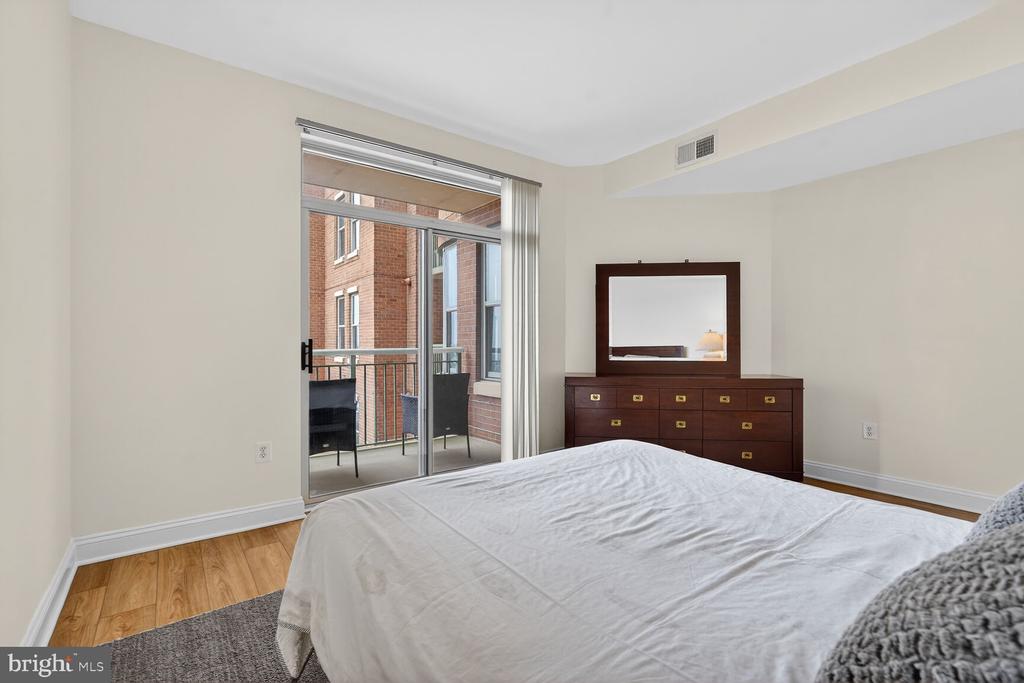 11776 STRATFORD HOUSE PLACE 1008