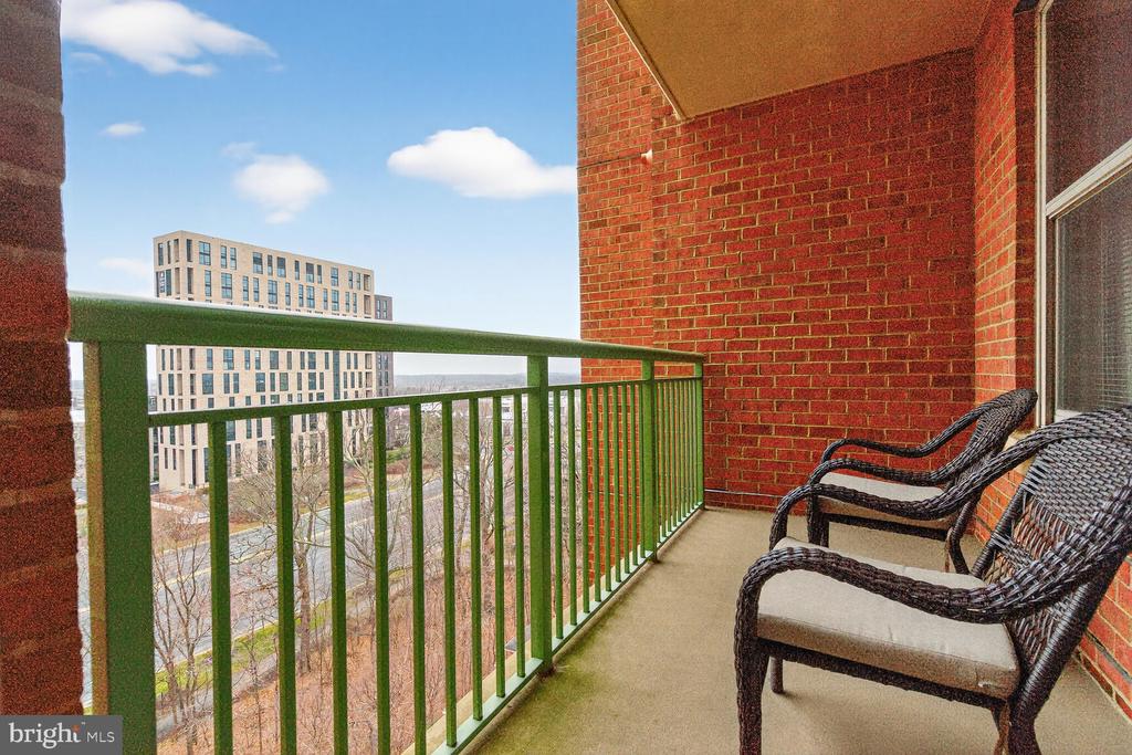 11776 STRATFORD HOUSE PLACE 1008