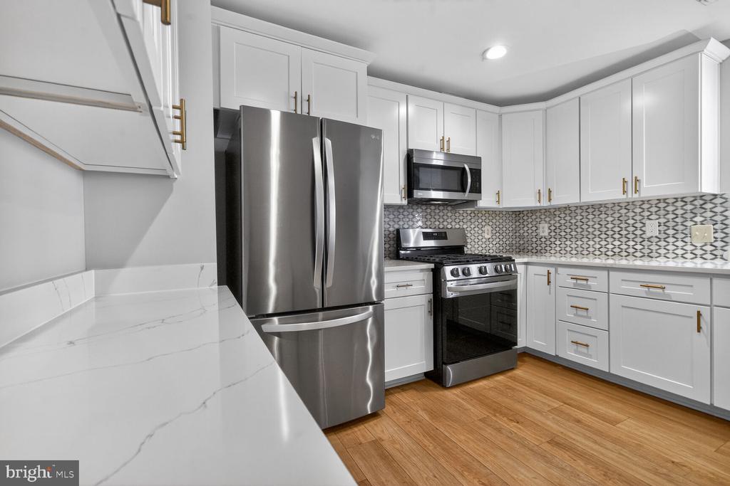 11776 STRATFORD HOUSE PLACE 1008