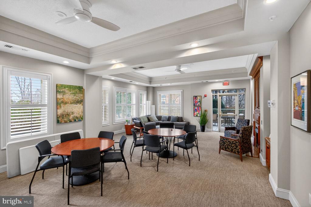11776 STRATFORD HOUSE PLACE 1008