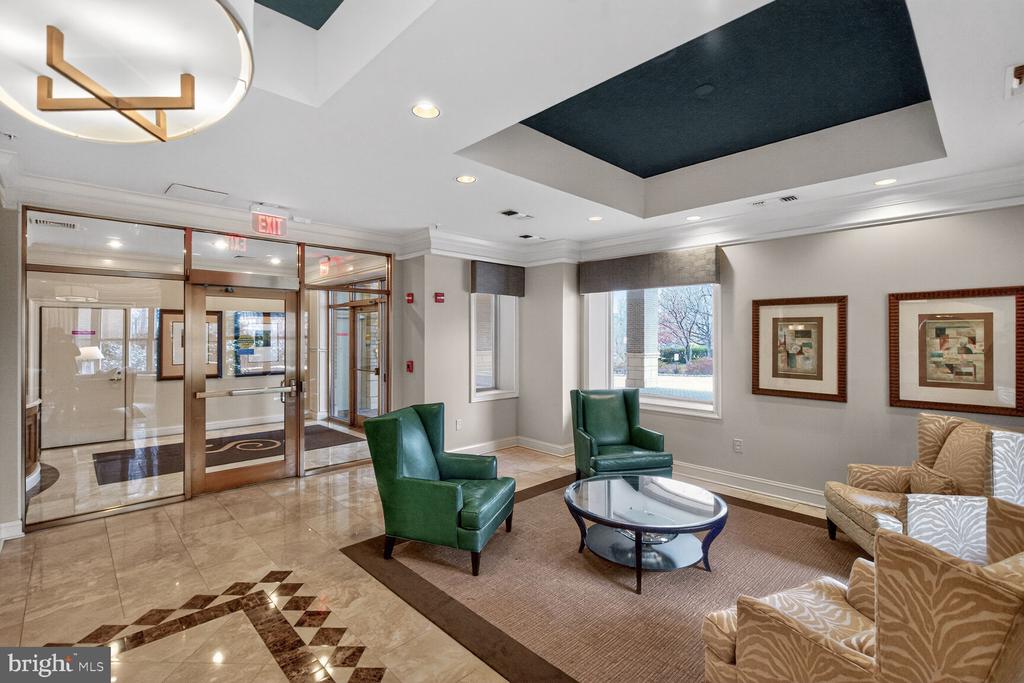 11776 STRATFORD HOUSE PLACE 1008
