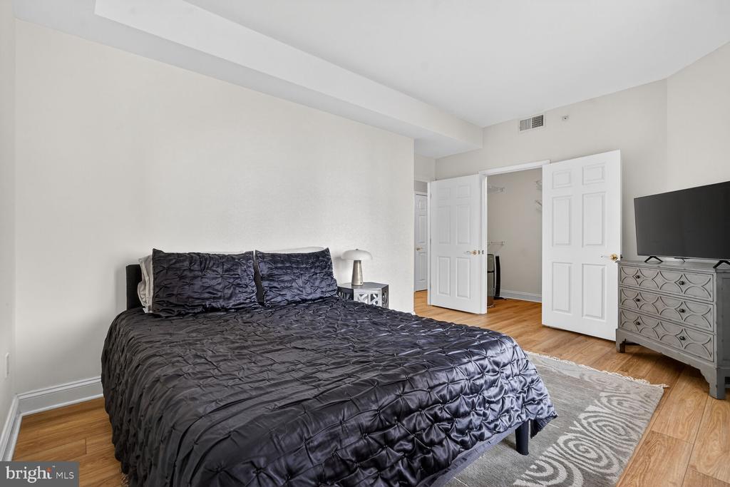 11776 STRATFORD HOUSE PLACE 1008