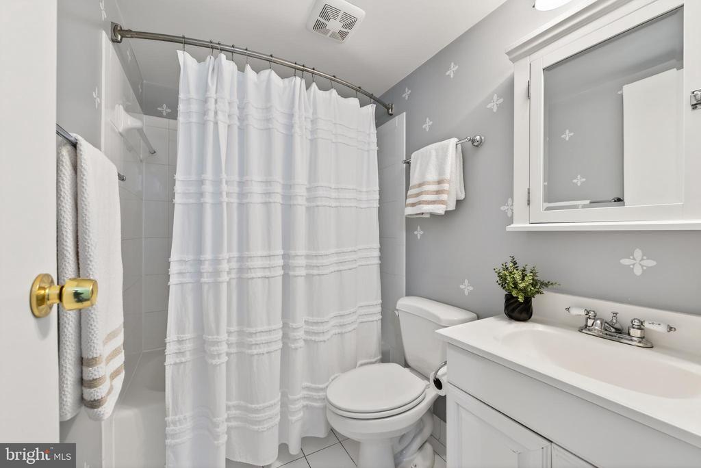 11735 LEDURA COURT T1
