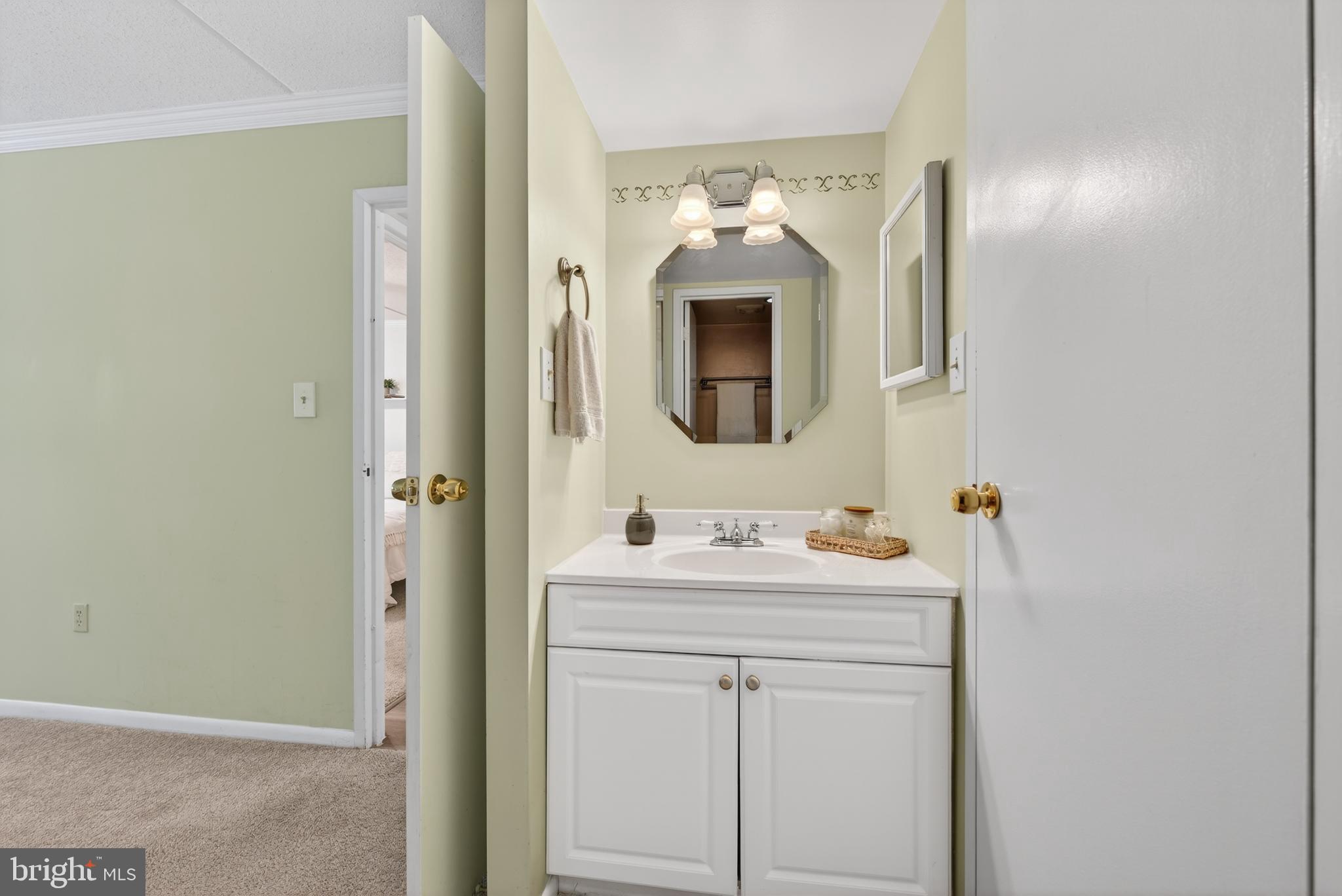 11735 LEDURA COURT T1