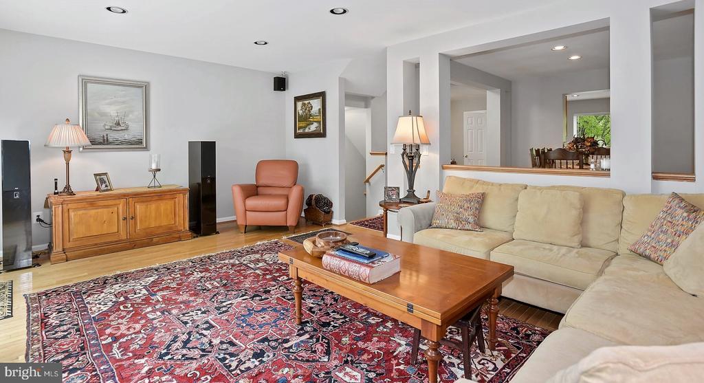 12062 EDGEMERE CIRCLE
