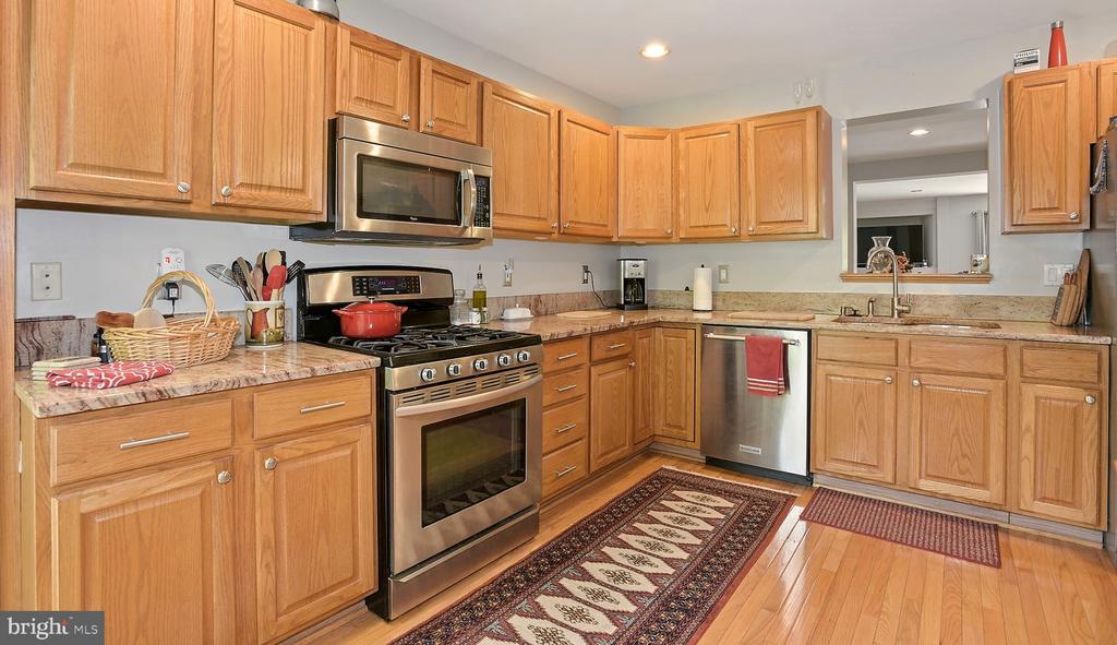 12062 EDGEMERE CIRCLE
