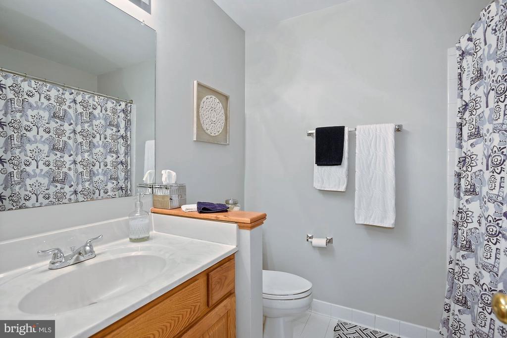 12062 EDGEMERE CIRCLE