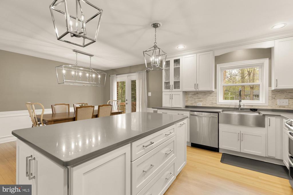 2504 FAUQUIER LANE