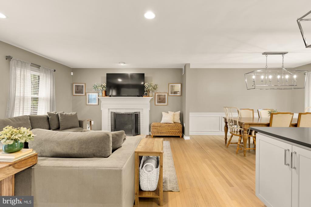 2504 FAUQUIER LANE