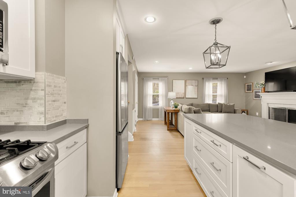 2504 FAUQUIER LANE