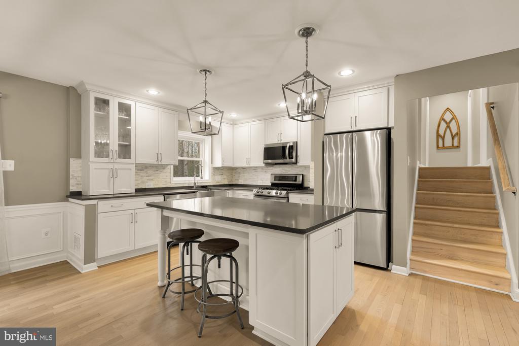 2504 FAUQUIER LANE