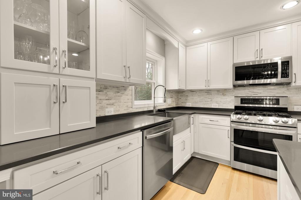 2504 FAUQUIER LANE