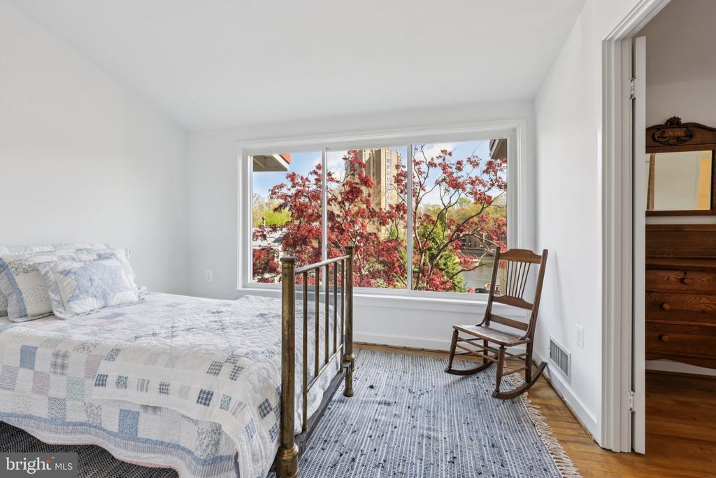 11441 WATERVIEW CLUSTER